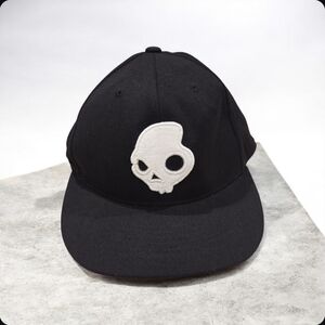 SKULLCANDY BASEBALL CAP - 210 Fitted Size 7 1/4 - 7 5/8 Black & White